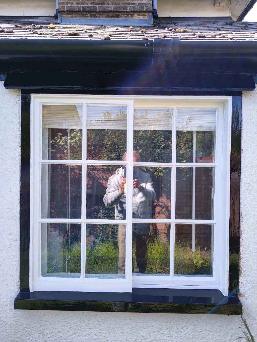 M & J Painters & Decorators Ltd