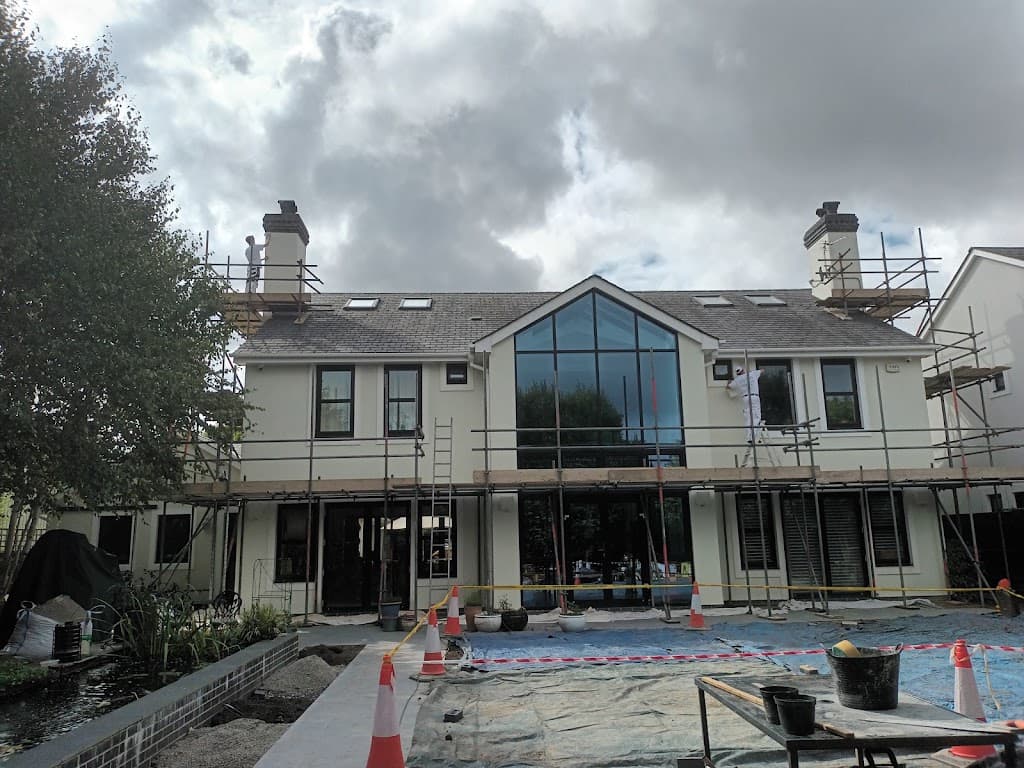 Jonathan & Co ltd Painting and Decorating contractors swindon