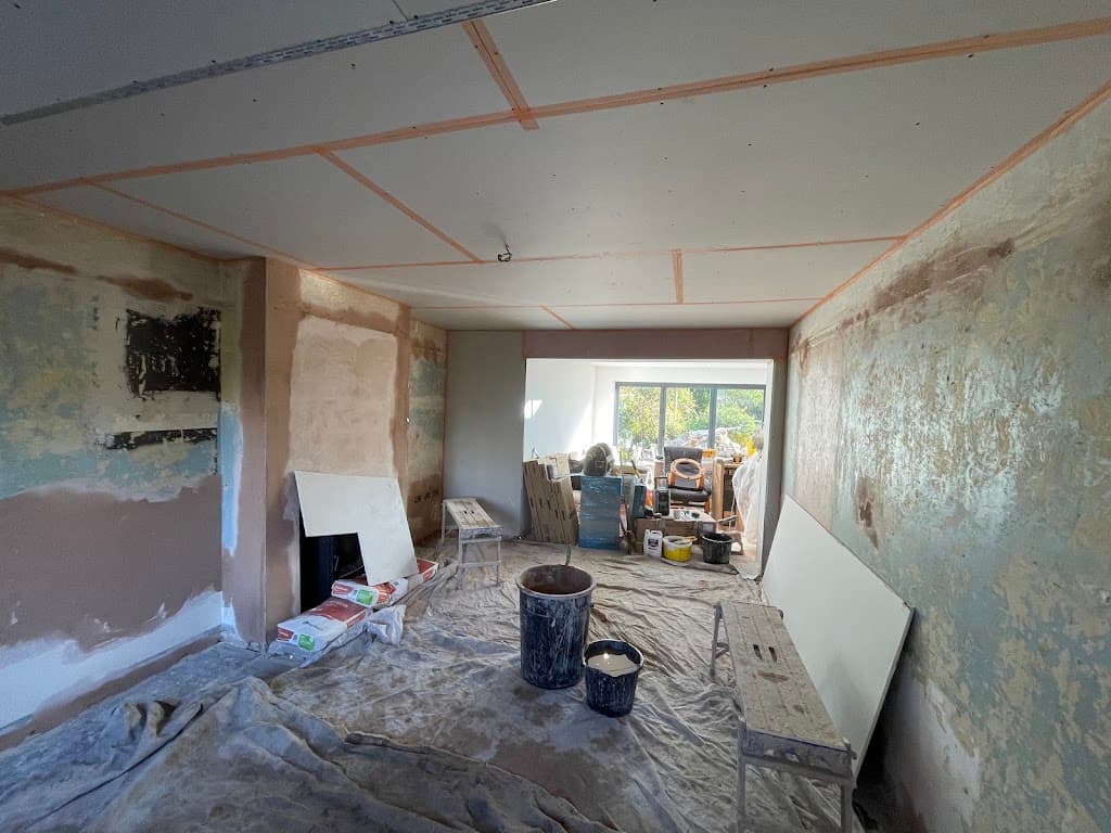 ML Plastering & Rendering Ltd