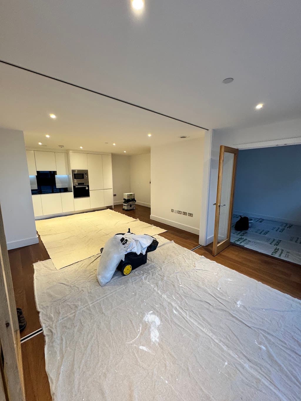 PAINTER AND DECORATOR EXPERT IN LONDON, NEWHAM