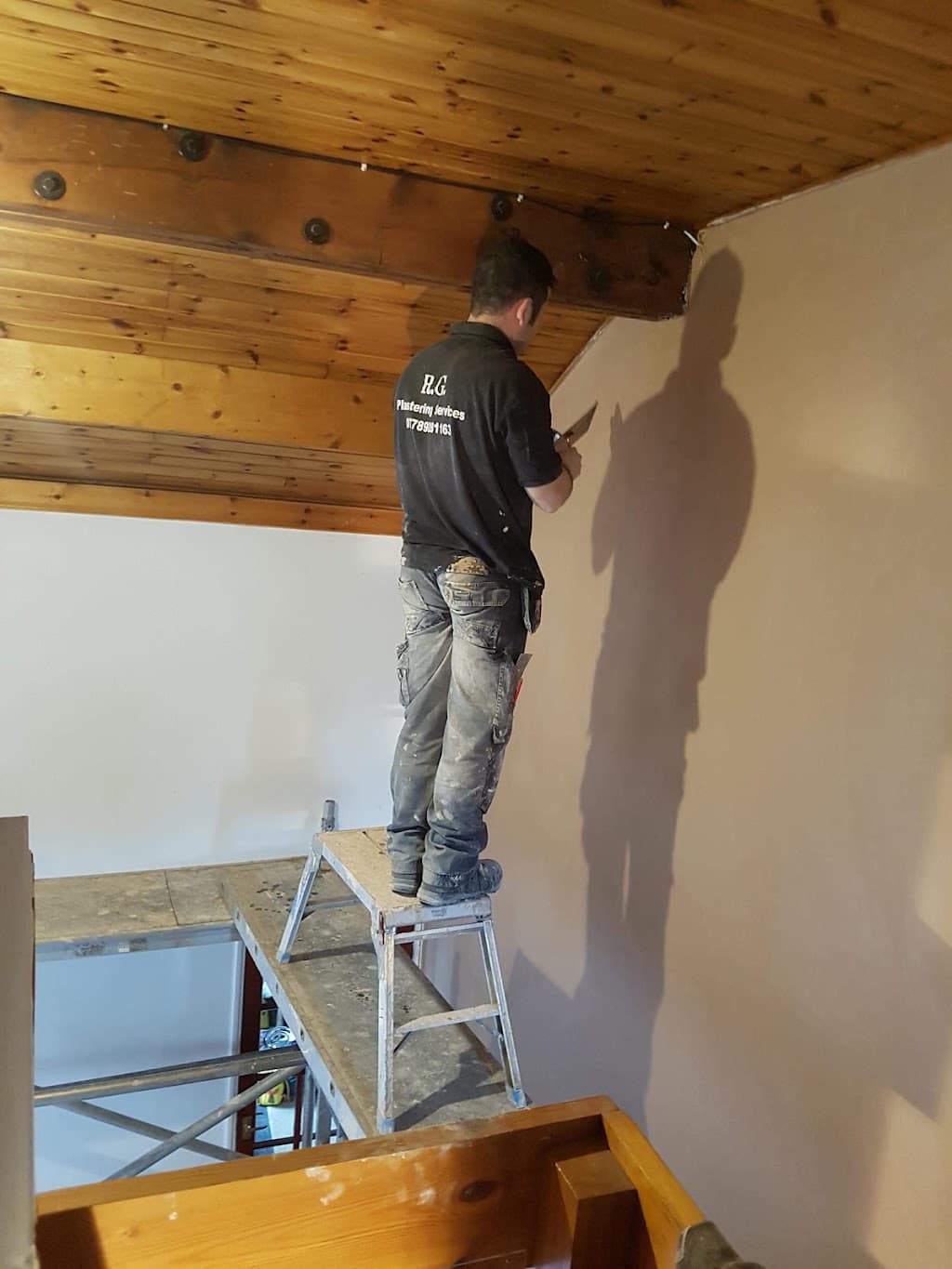 R G Plastering Services