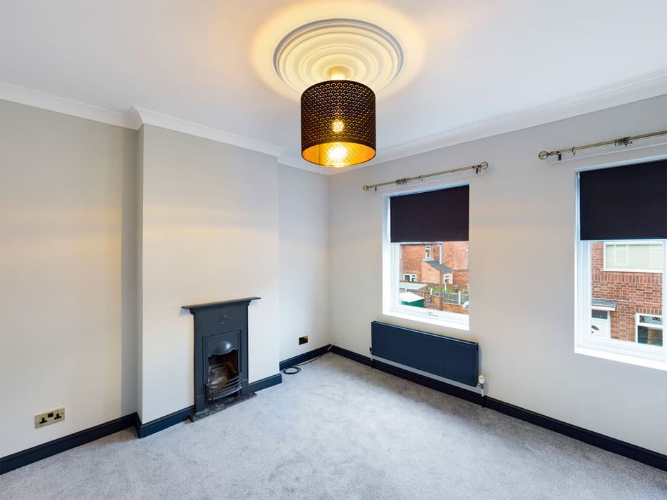 Whites Decorators - Female Decorator in Nottingham