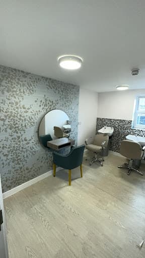 Feature Wall London, Professional Wallpaper Installation Specialist, Wallpaper Hanger — Customer photo