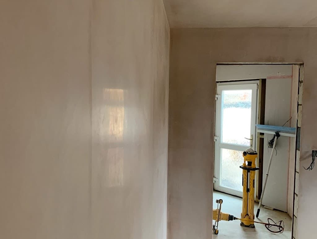 RV Plastering Ltd